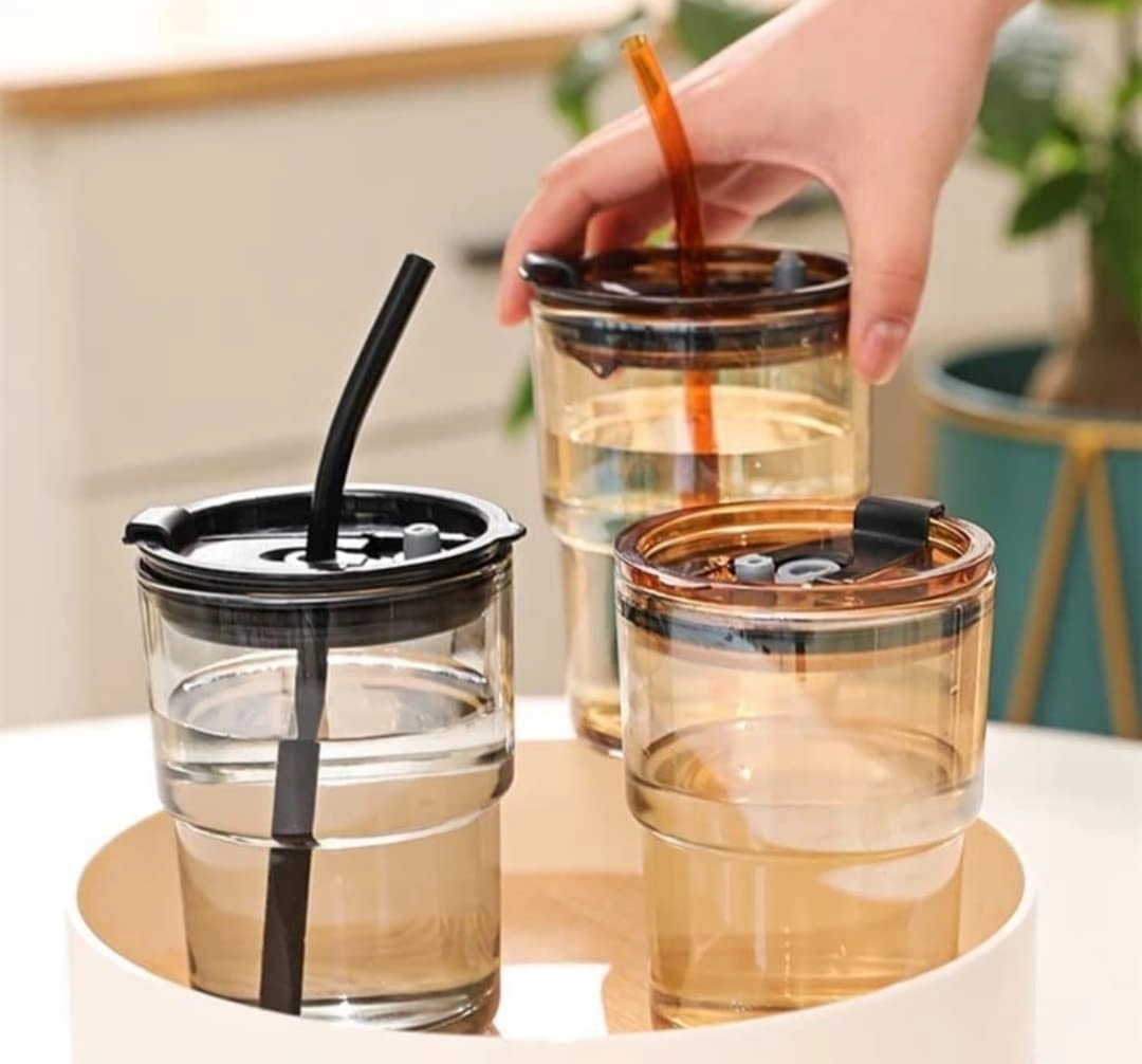 Sipper Glass Tumbler - 1 pcs With Lid and Straw 435 ml