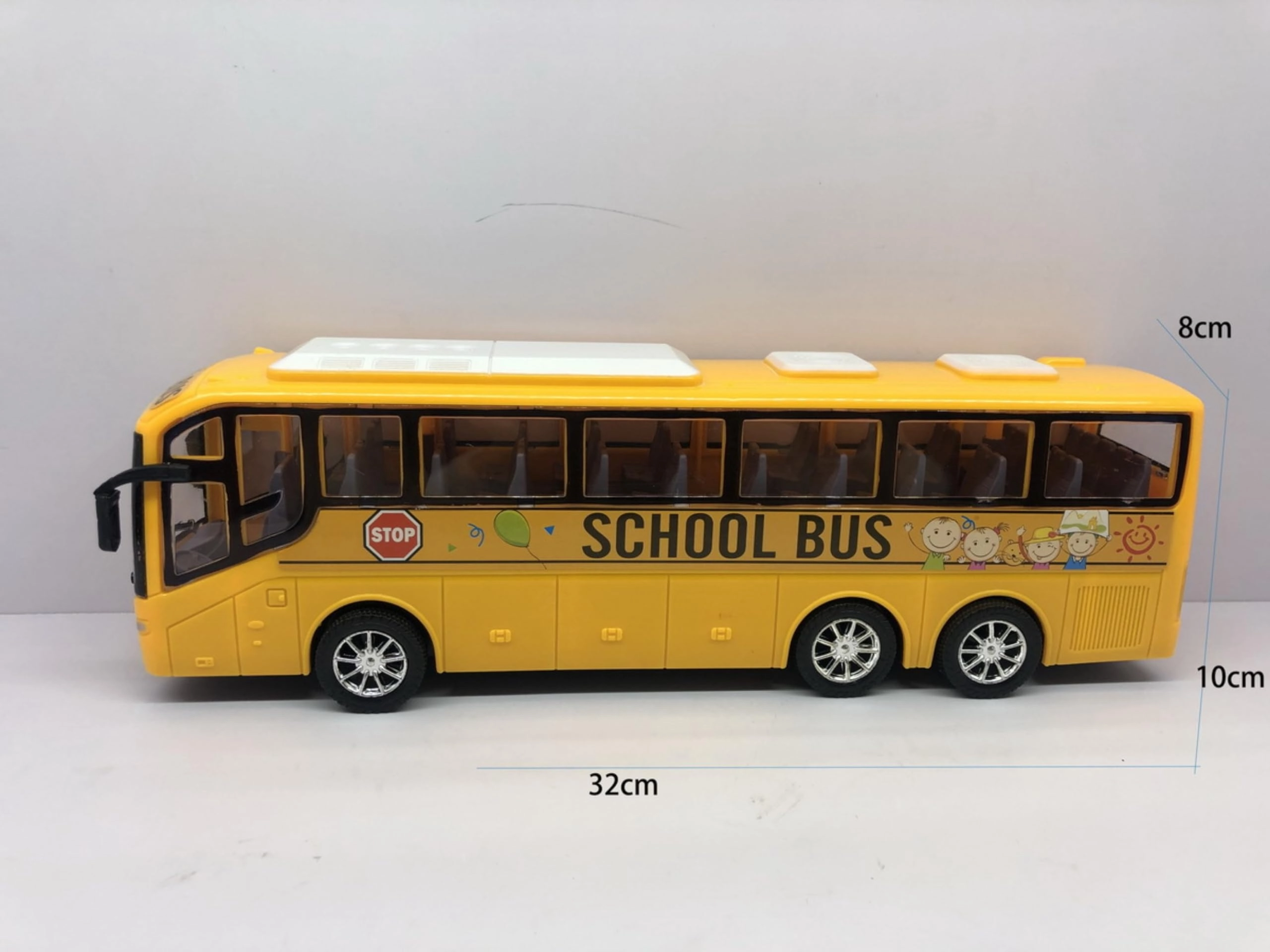 School Bus - 1:16 1pcs