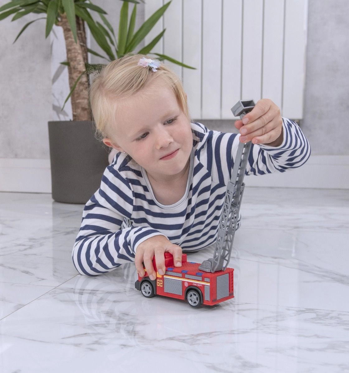 Mean Machines Light And Sound Fire Engine - Red 3+