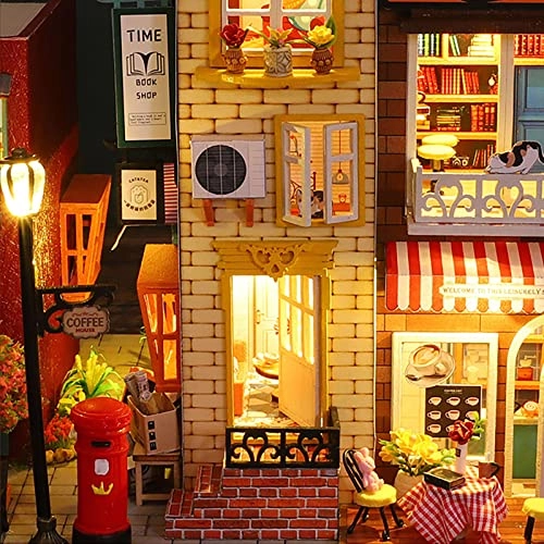 Miniature Dollhouse - Book & Coffee