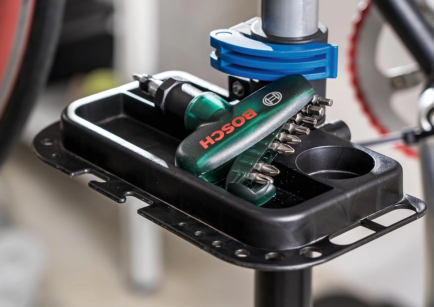 Ratchet Pocket Multi-Bit Screwdriver (9 Pcs)