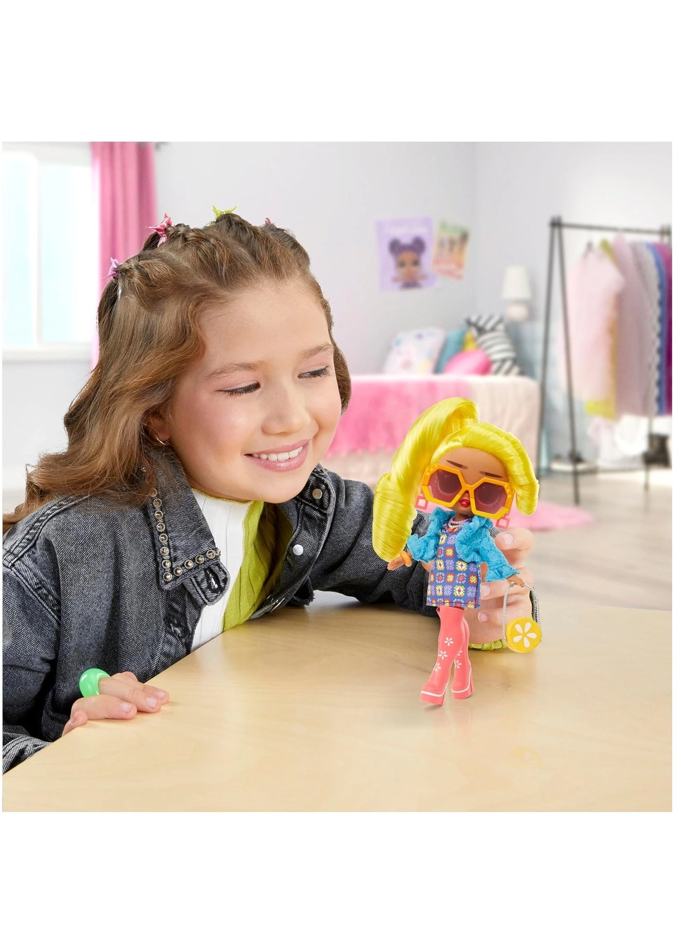 Hana Groove Tweens Core Doll - 10+ surprises articulated