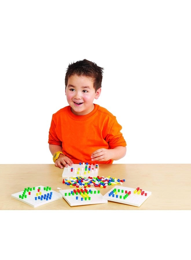Pegs And Peg Board Set - 1,000 Pegs 5 Boards