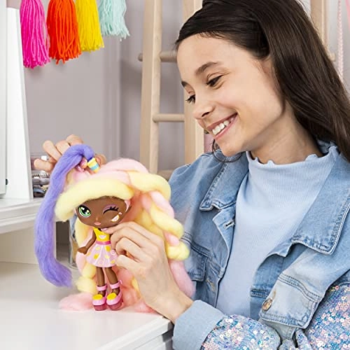 Lacey Lemonade Collectible Doll - 7-Inch Scented Ages 5+