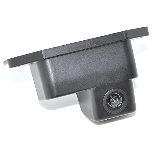 Rear View Reverse Backup Tracks Camera - 728 x 512