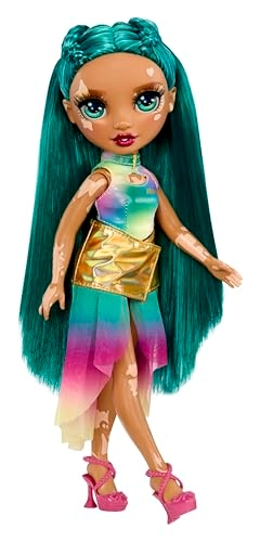 Jewel Richie Core Fashion Doll - Vitiligo Emerald 2 Outfits