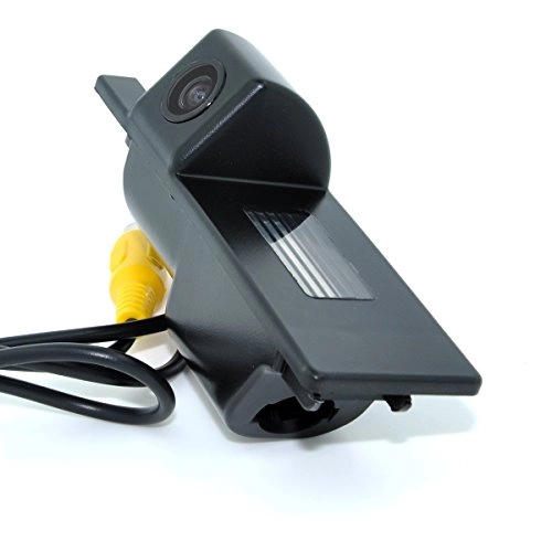 Car Rearview Camera - 728 x 512 pixels