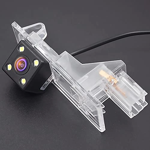 Rear View Reverse Backup Tracks Camera - 728 x 512