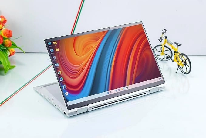 (Renewed) ELITEBOOK 1040 G8 - 14'' Core i7-1185G7 32GB DDR4 512GB SSD