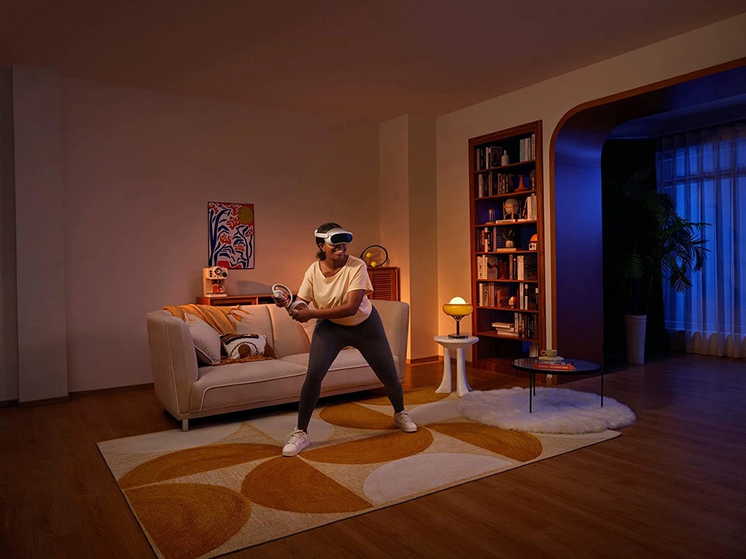 4 - 4,320 × 2,160 256GB