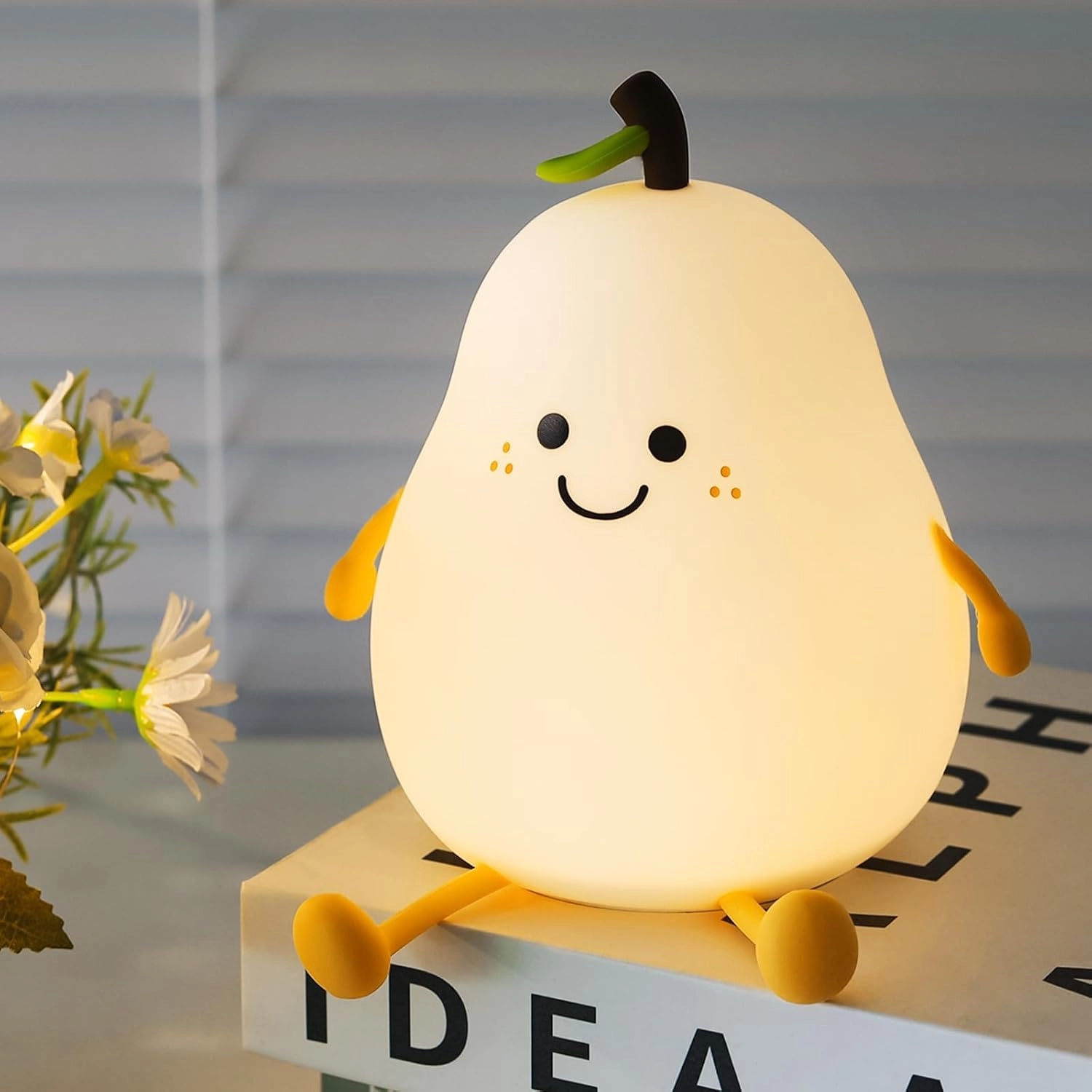 Desidiya Pear Lamp - Battery Powered Colour Changing