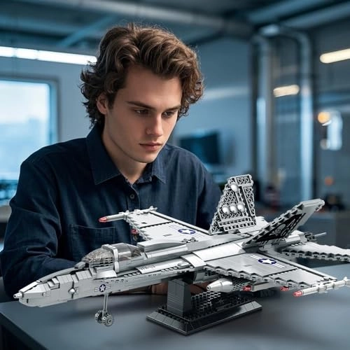 F-18 Fighter Jet - 1387 pcs for ages 14+