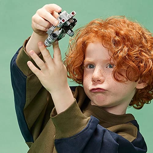 Star Wars LEGO Razor Crest Microfighter (75321) - The Mandalorian minifigure