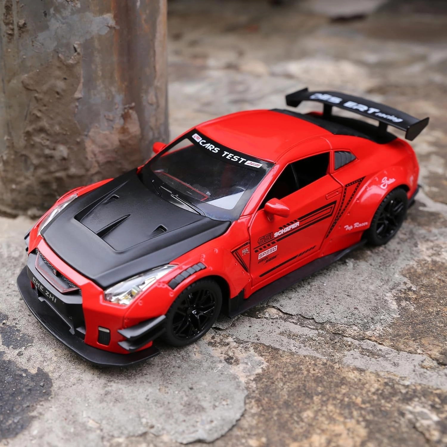 Nisan GTR - 1:24 Scale 1.00 Count