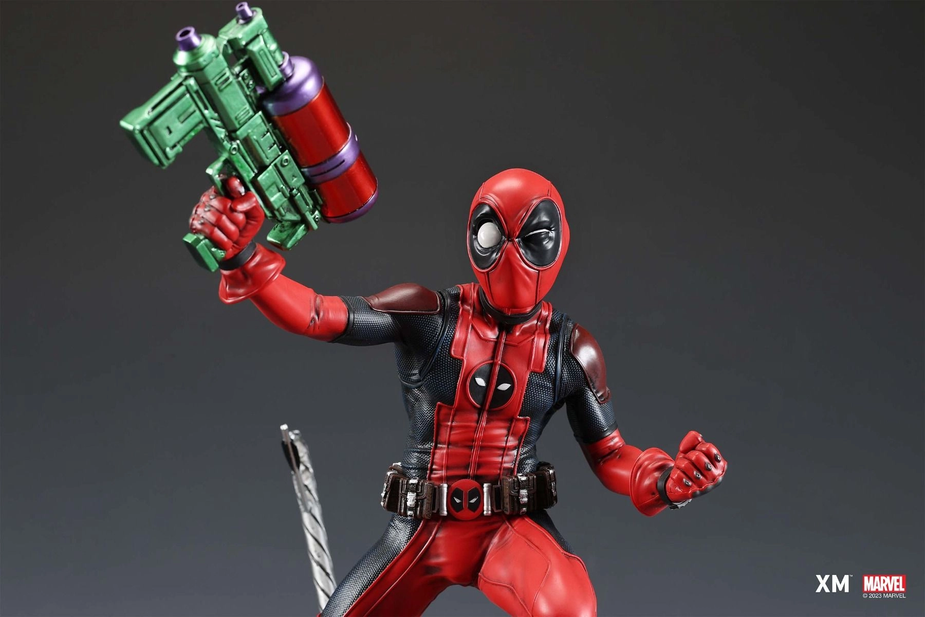 Kidpool and Dogpool Statue