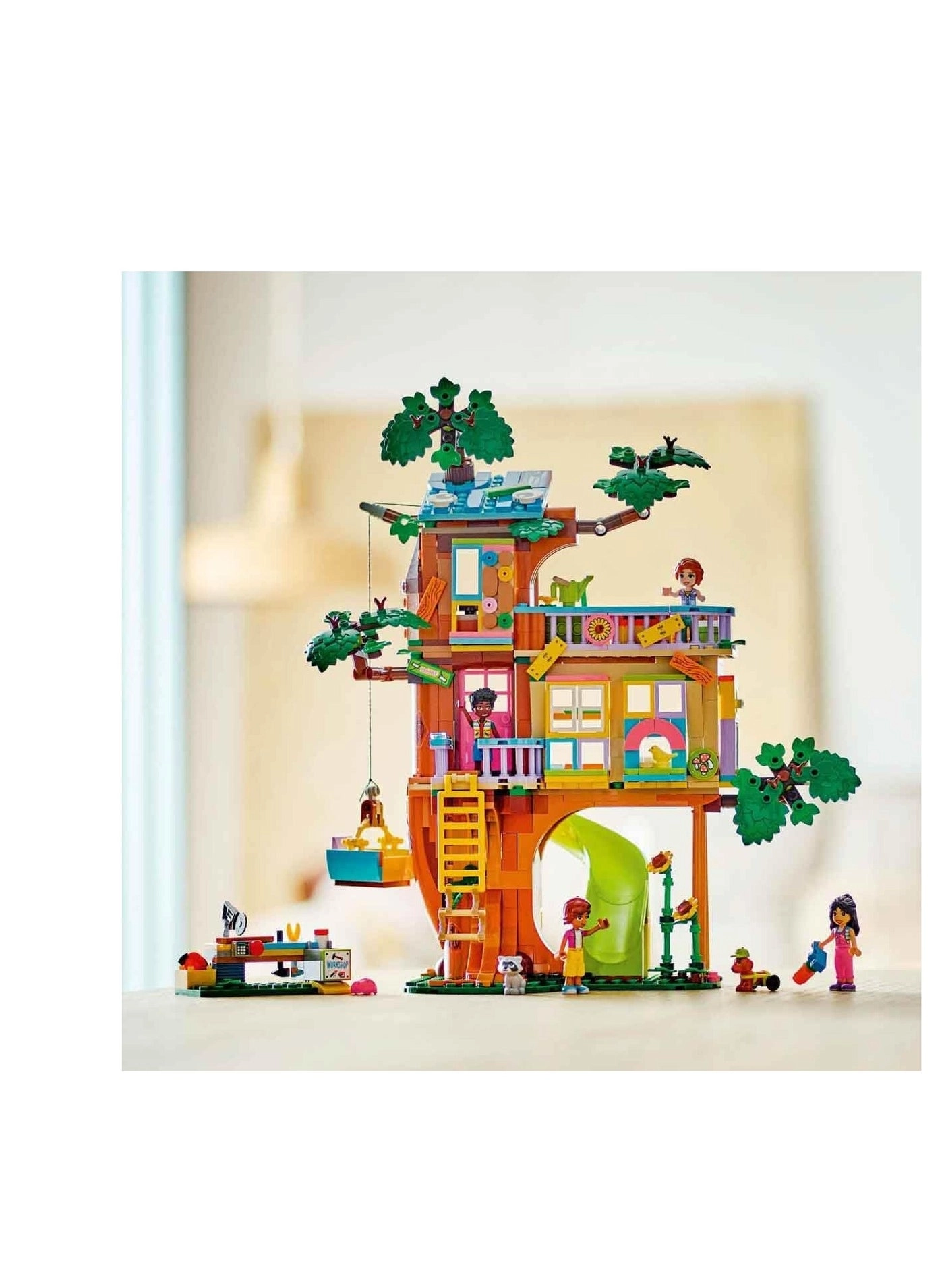 LEGO Friends Friendship Tree House Hangout (42652) - 4 Minidoll 2 Animal Figures
