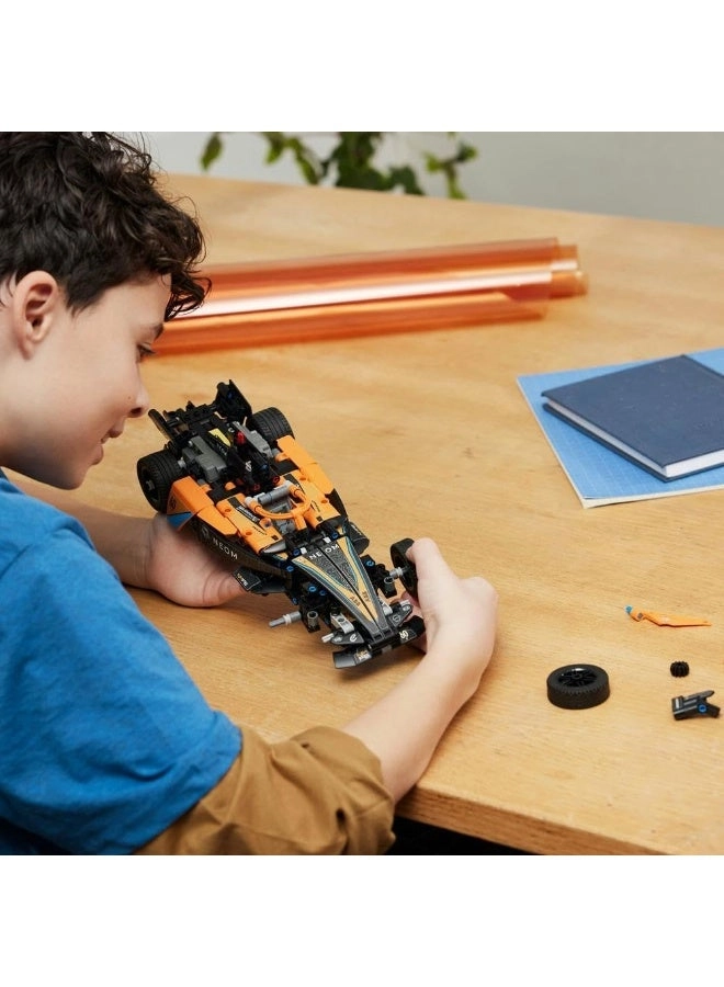 Technic NEOM McLaren Formula E Race Car (42169) - Pull-Back