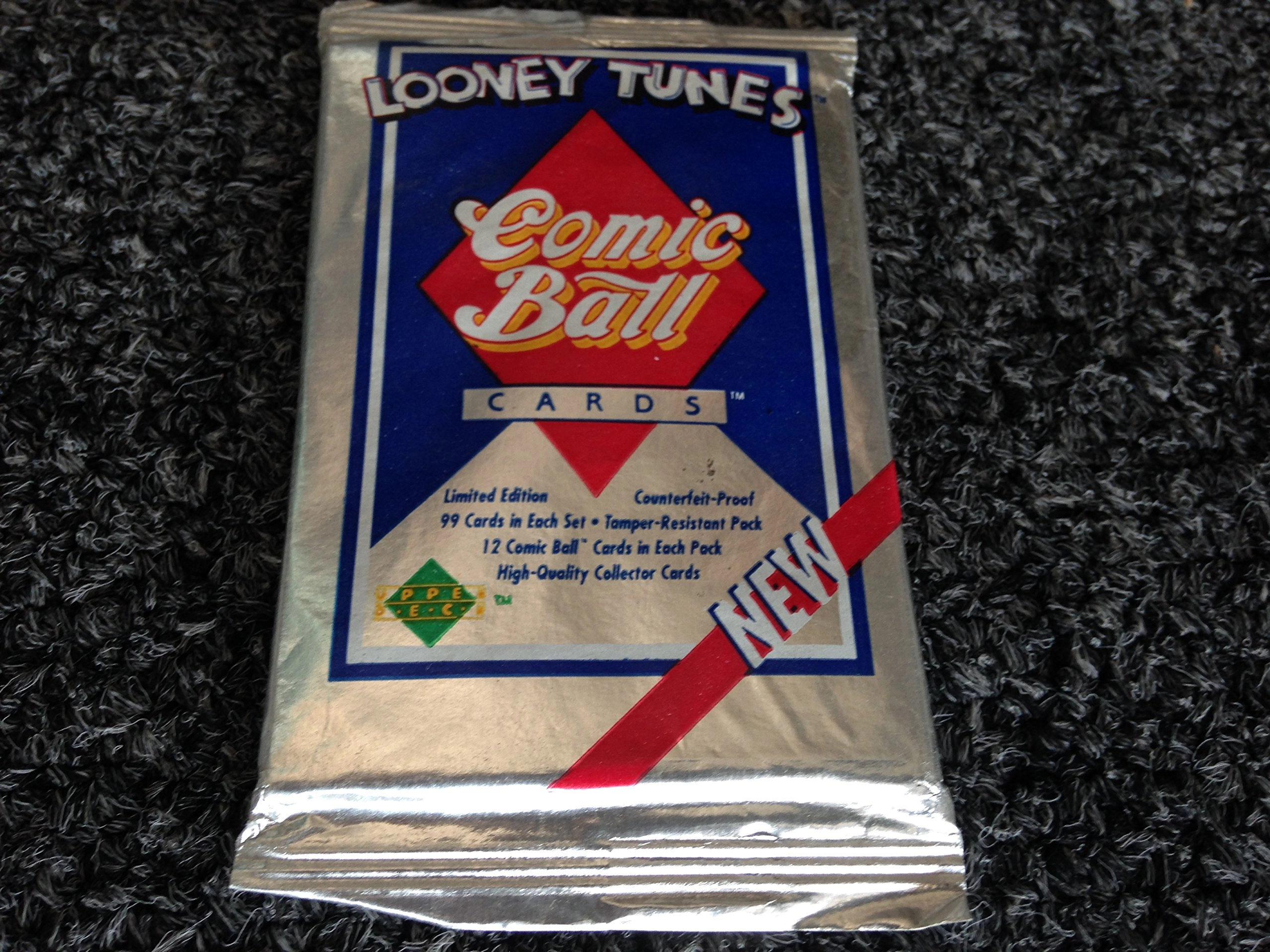 Upper Deck Looney Tunes Limited Edition Comic Ball - 12pcs