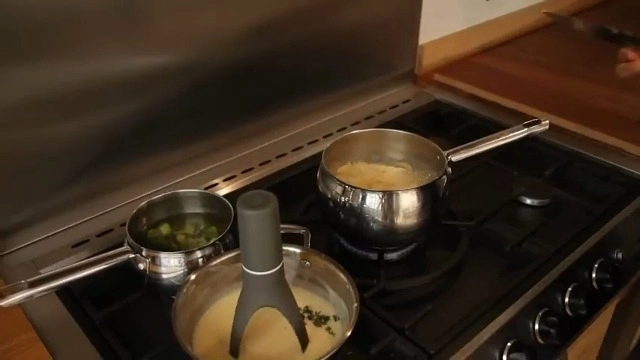 Automatic Triangle Stirrer - 3 Speeds Green