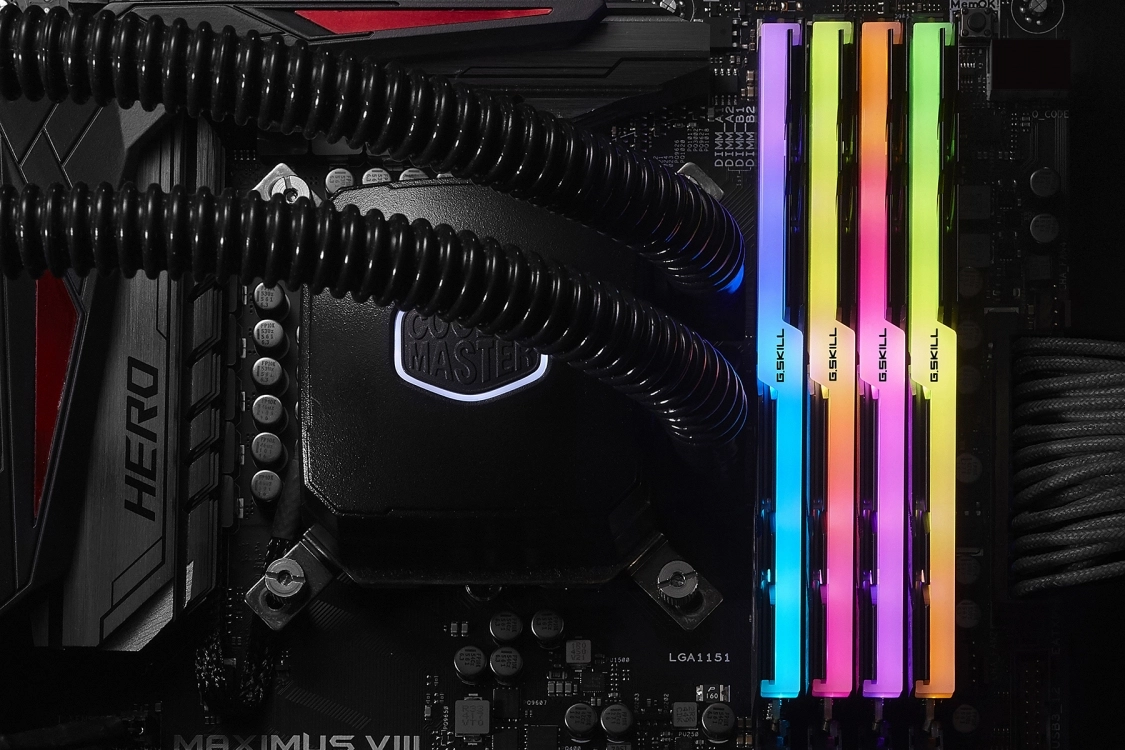 Trident Z RGB - 32GB 3200MT/s 288-Pin DDR4