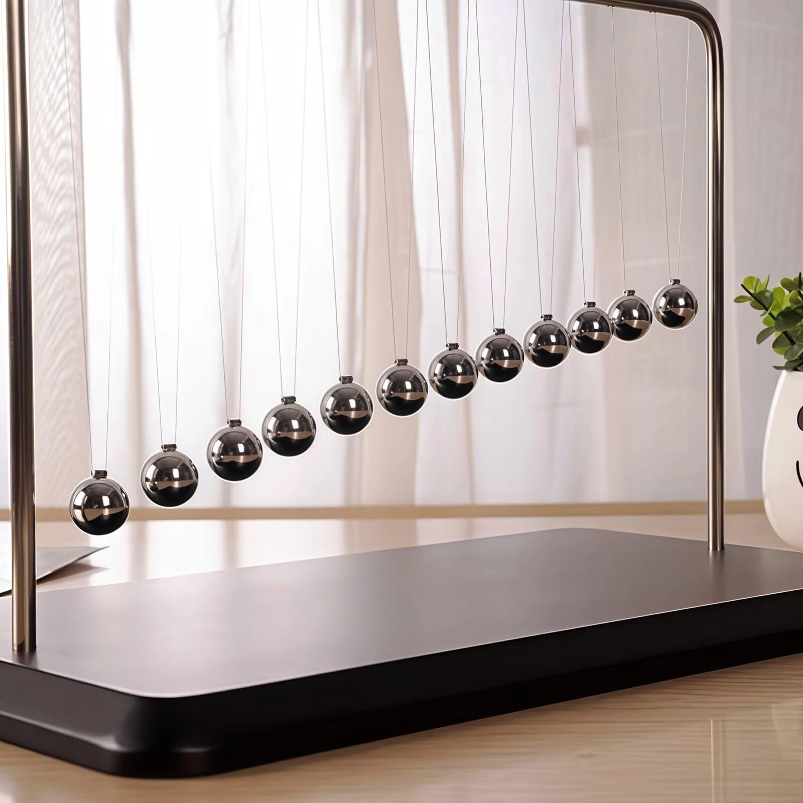 Newton's Cradle - 12 pieces Physics
