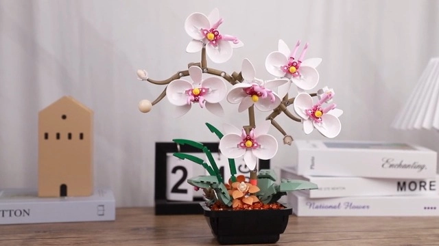 Orchid Flowers Building Kit - 581 pcs