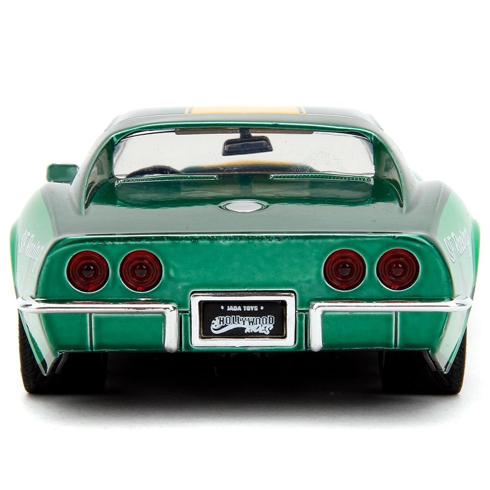 Street Fighter 1969 Chevy Stingray Corvette with Cammy Figure - 1:24