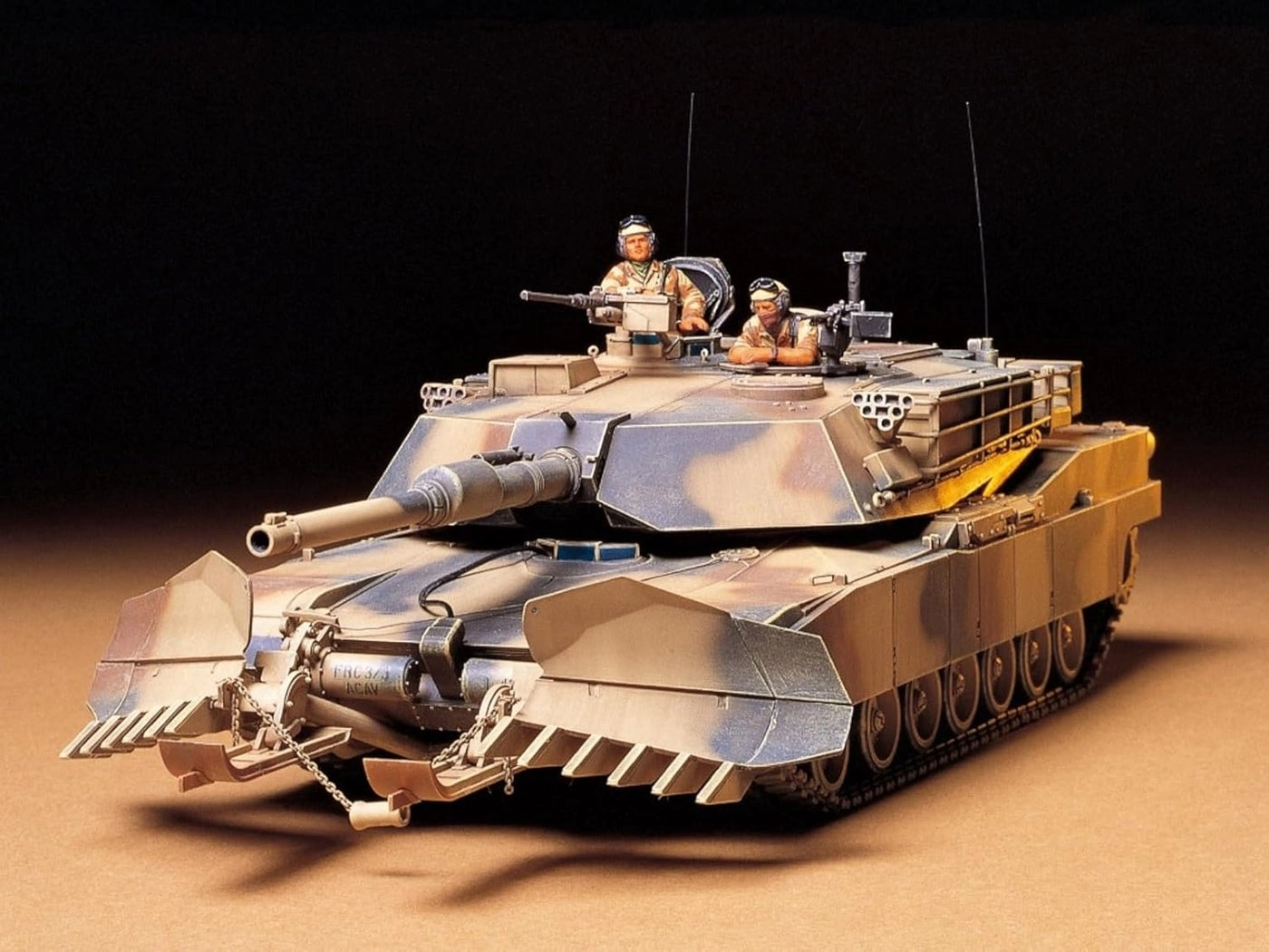 M1A1 Abrams Tank Model Kit (TM35158) - 1:35