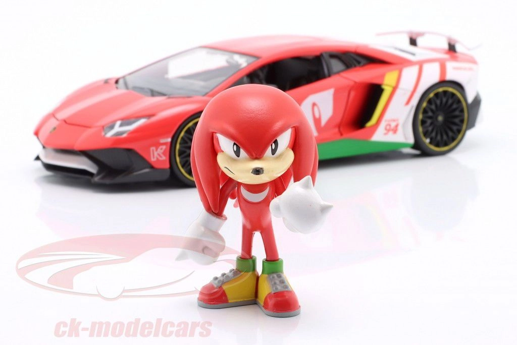 Lamborghini Aventador SV with Knuckles Figure - 1:24