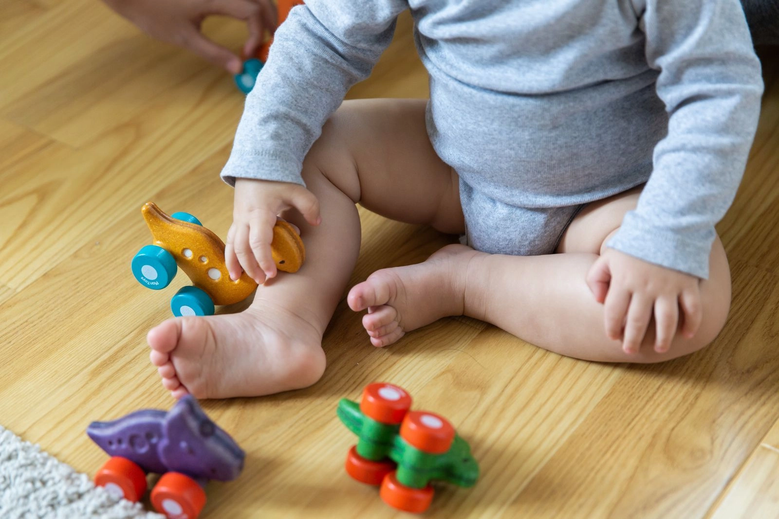 Dino Car - Purple 3+