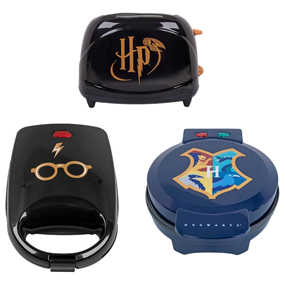Icon Two-Slice Toaster - two-slot + Hogwarts Checkmate Waffle Maker + Single Sandwich Maker