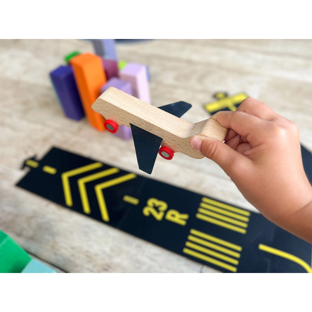 Runway - 8 road parts and 1 airplane