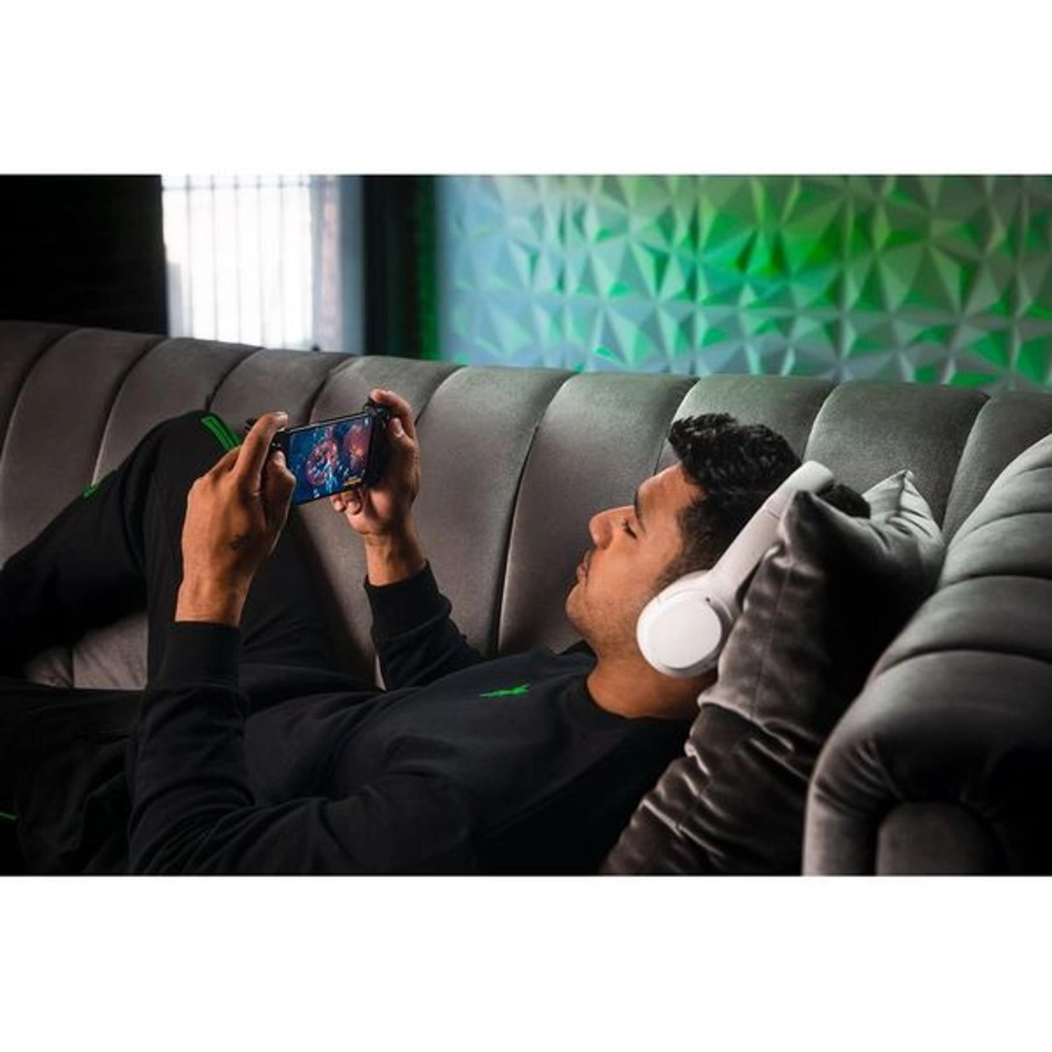 Android Kishi V2 Mobile Gaming Controller