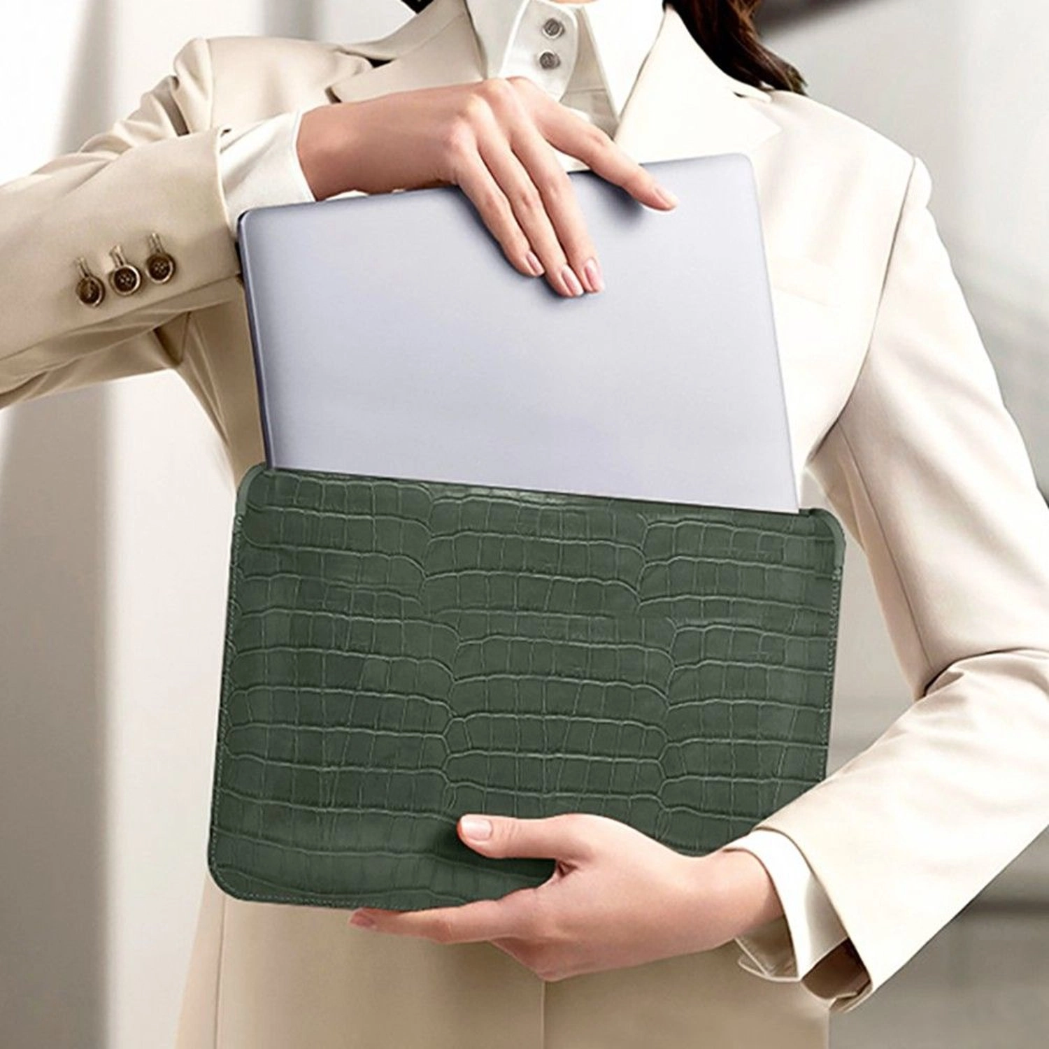 Skin Croco Genuine Leather Sleeve Laptop Sleeve for 14.2-Inch Laptop