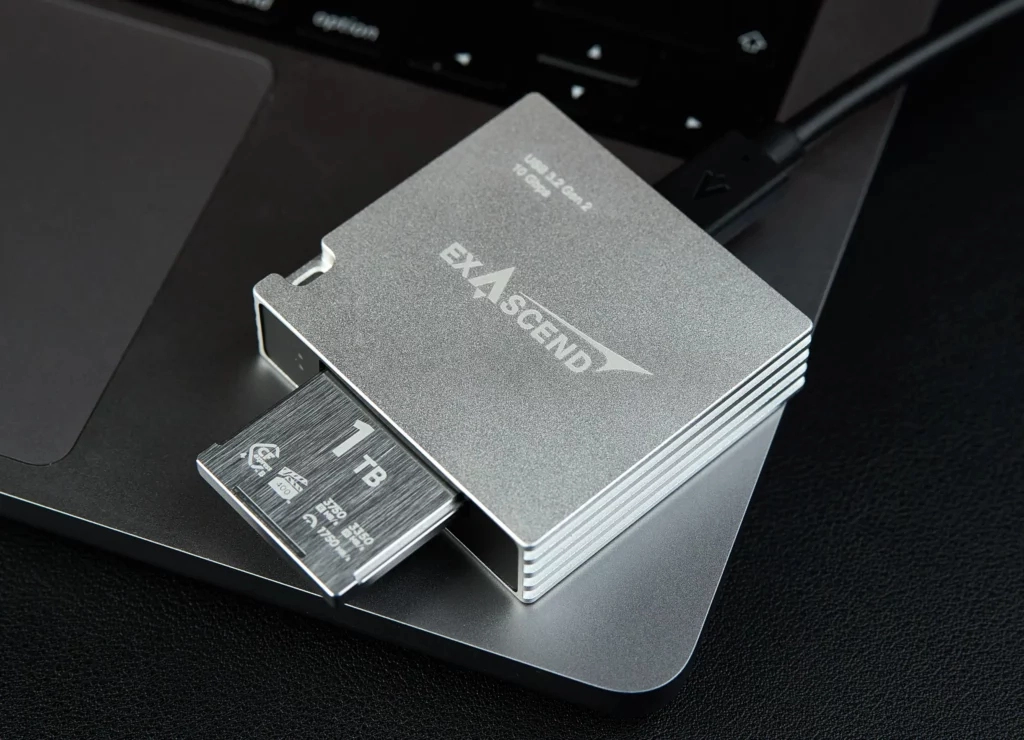 Element Series CFexpress Type B - 256GB