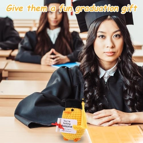 Graduation Duck - 9 x 6 x 5 cm