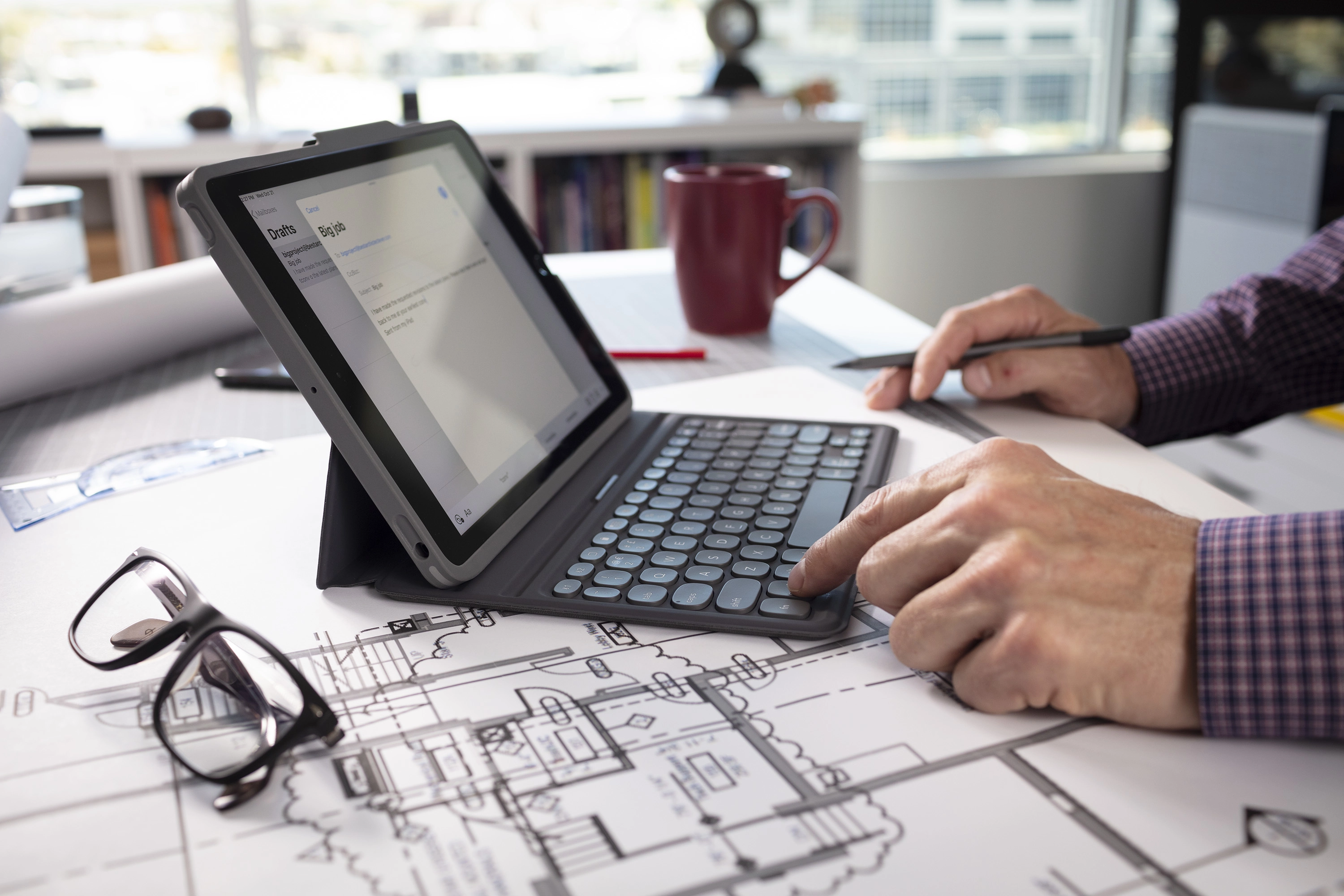 Pro Keys for iPad 10.9-Inch UK