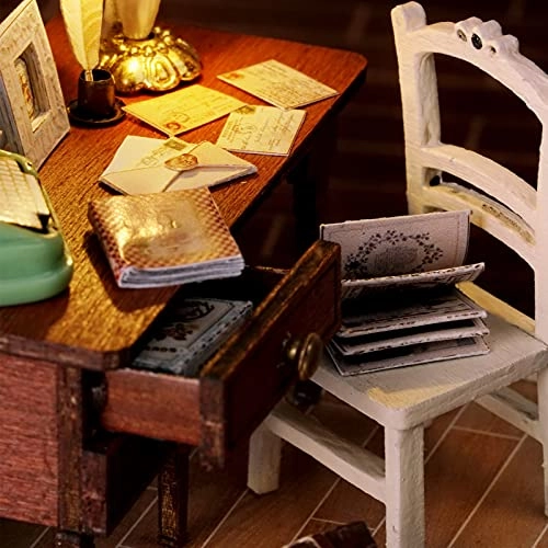 QT Series Dollhouse - Dust Cover LED Light