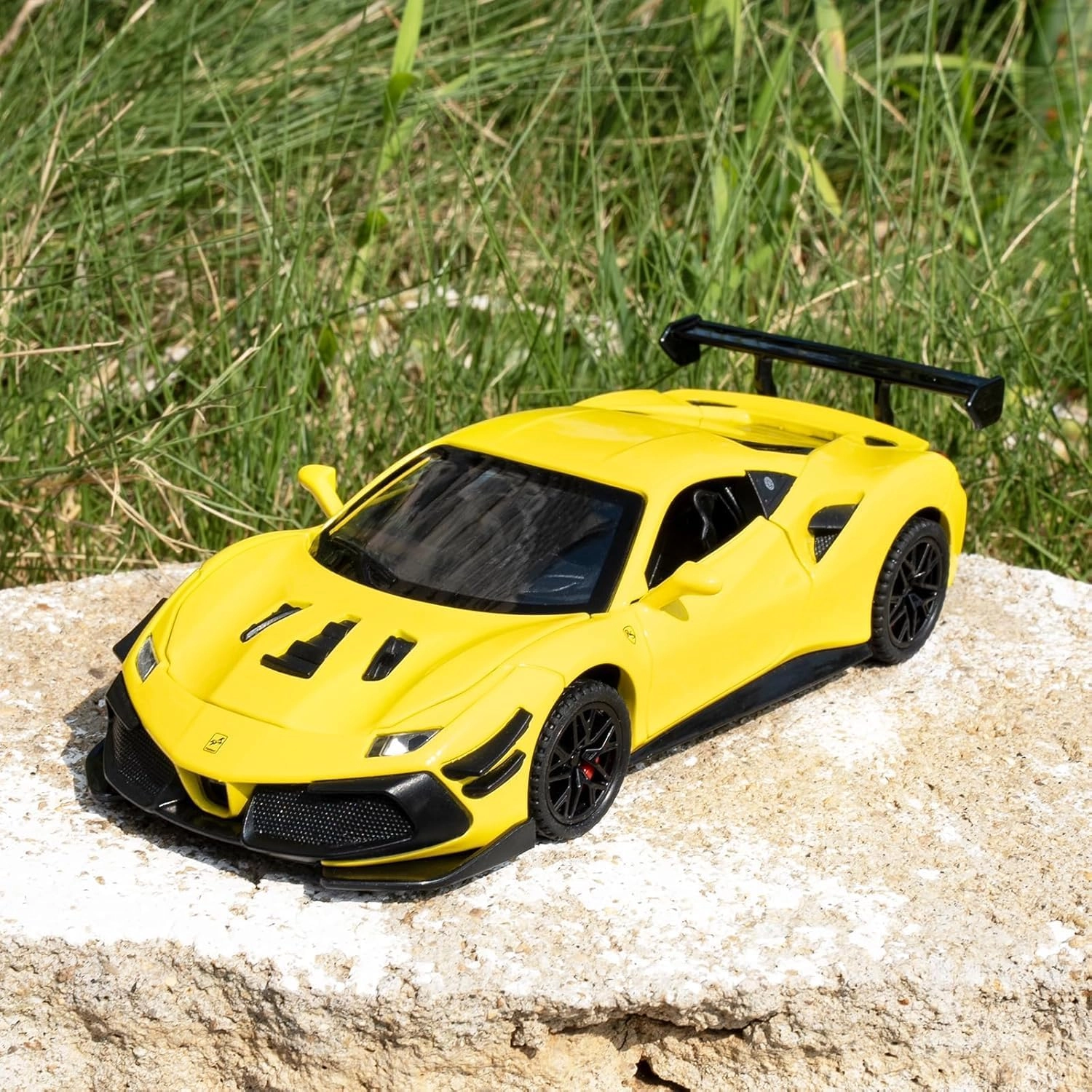 Ferrari 488 - 1:32 1 pcs