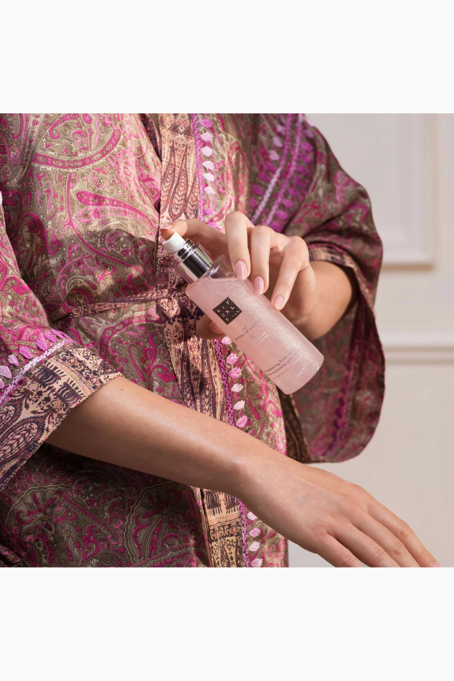 Sakura Shimmering Body Spray - 150ml cherry blossom