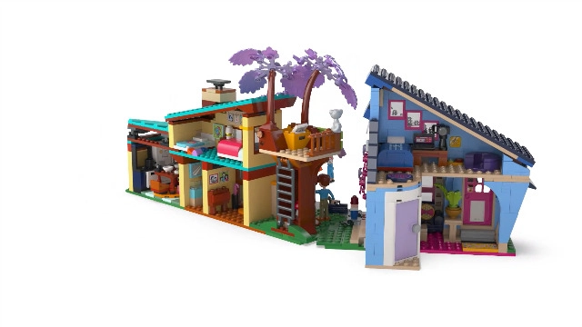Friends Olly and Paisley's Family Houses (42620)
