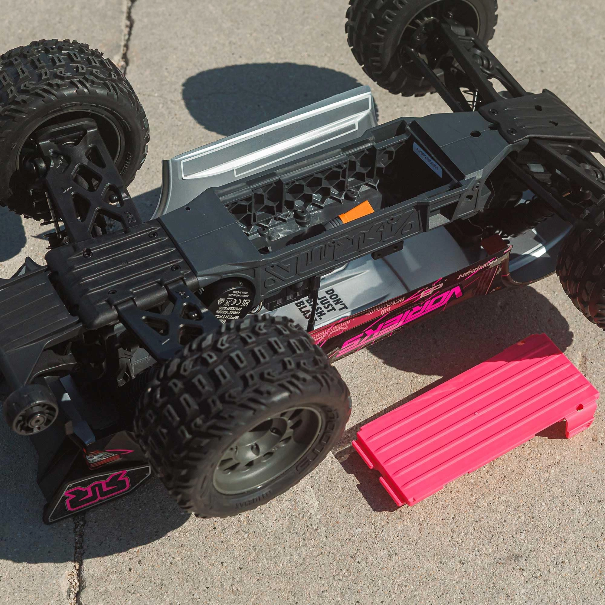 VORTEKS 223S - 1:10 Scale