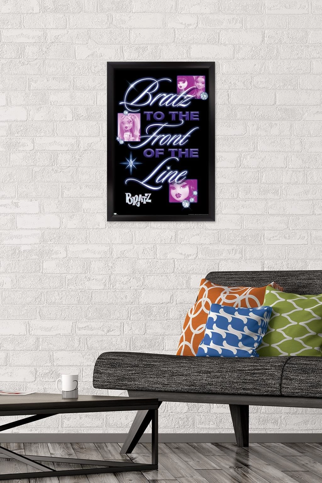 Bratz: Girls Nite Out - Front Of The Line Wall Poster - Paper 22.4\"L x 14.7\"W