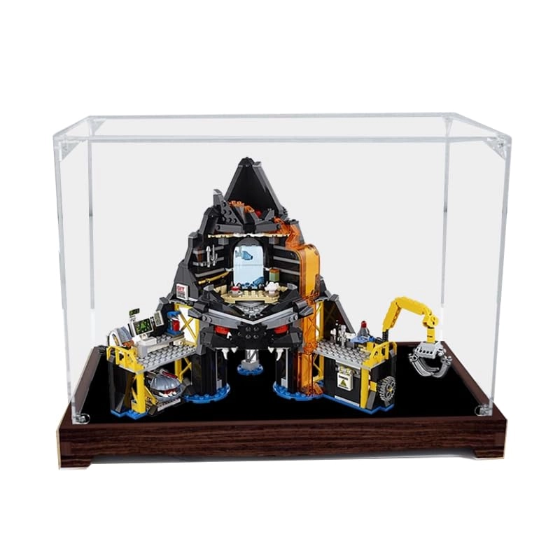 LegoNinjago Display Case (70631) - Clear Acrylic Walnut Bottom