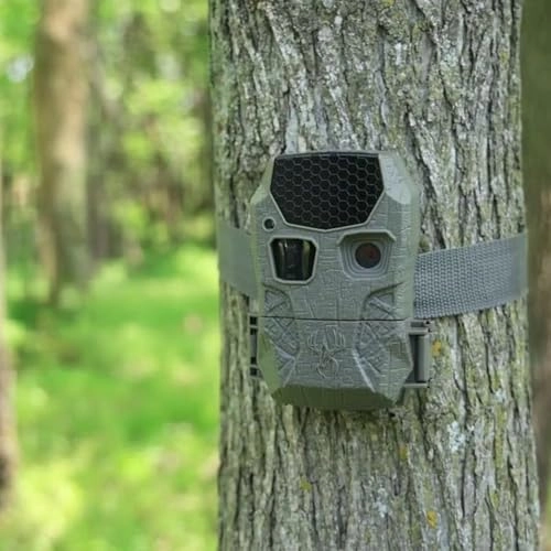 Kicker 2.0 - 18MP + All-In-One Card Reader + Ultra SDHC UHS-I Memory Card