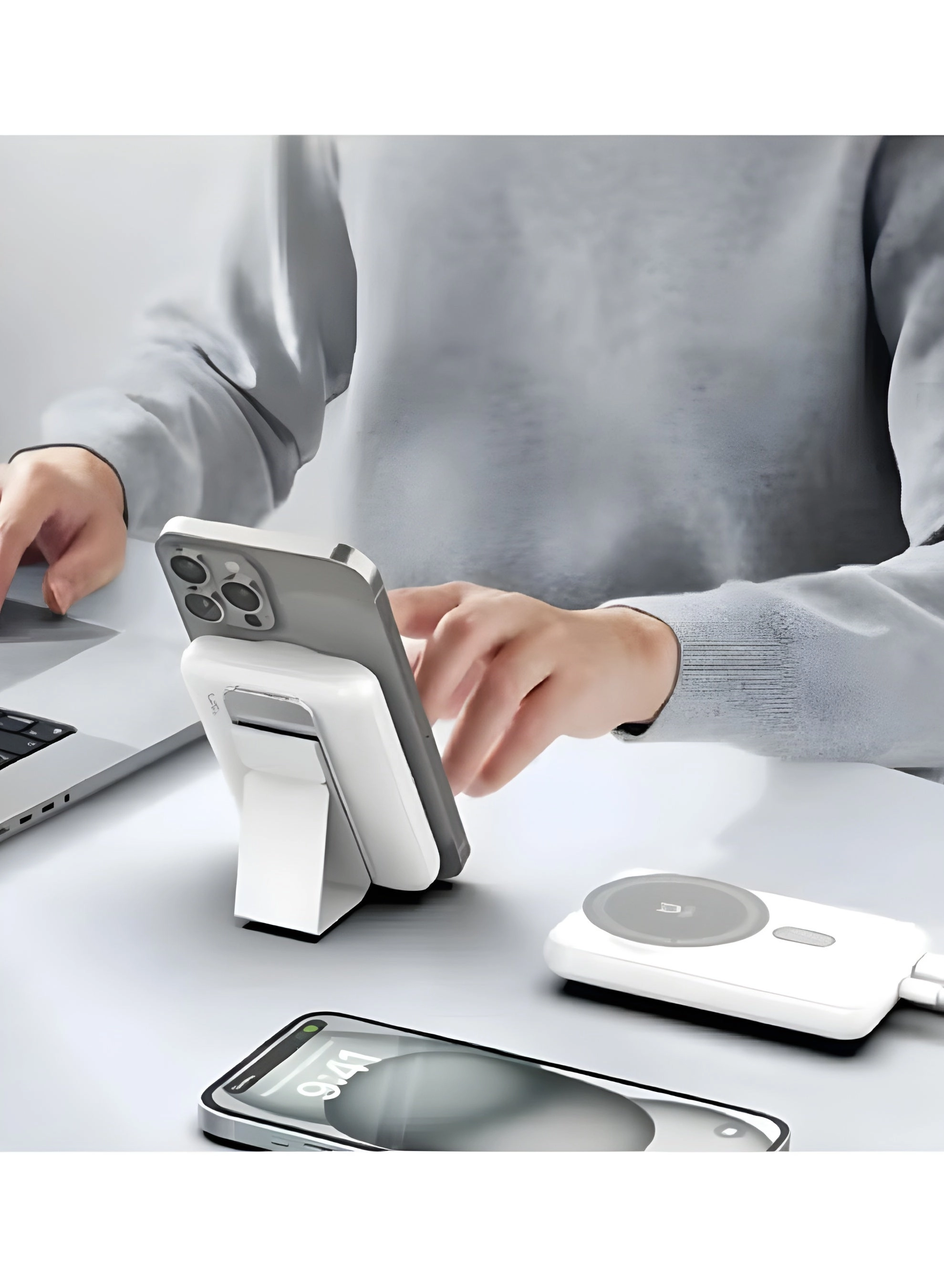 MagNexus Wave Series - 10000 mAh 15 W Fast charging MagSafe