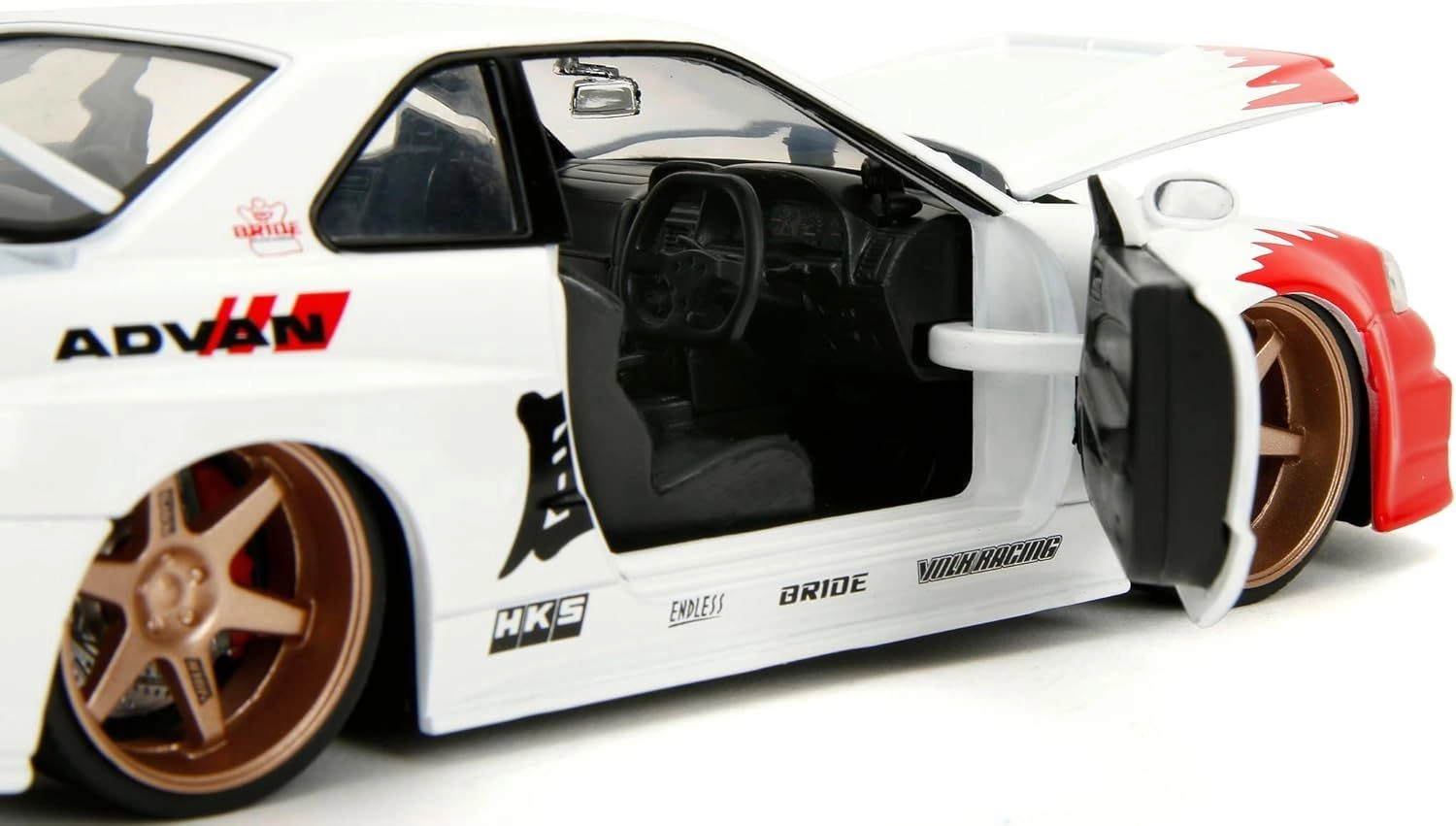 Street Fighter Nissan Skyline GTR - 1:24