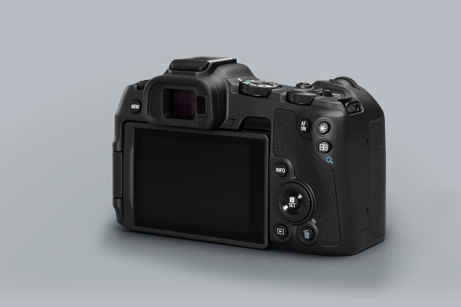 EOS R8 + RF 24-50MM