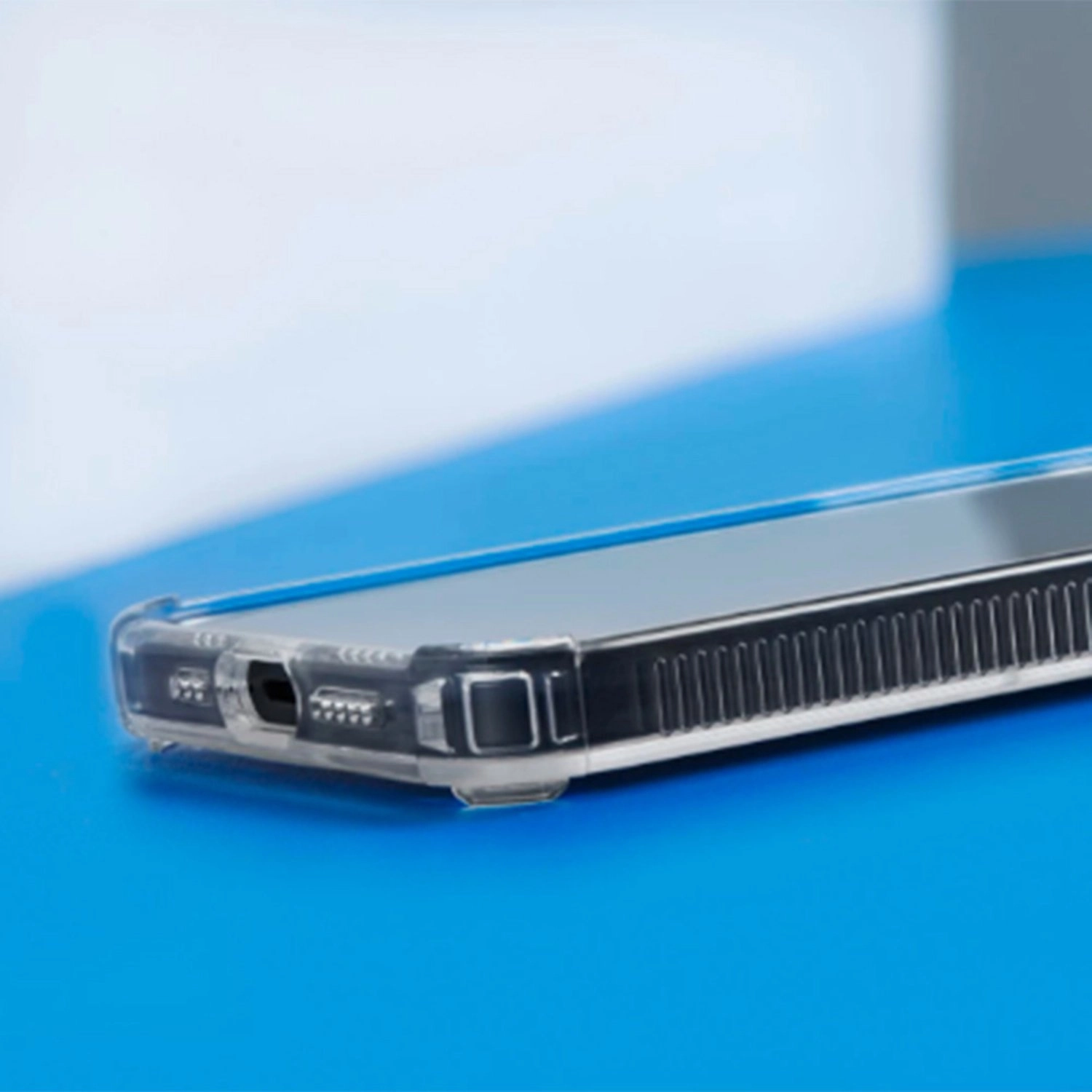 Extreme Protect MagCase Clear Case with MagSafe for iPhone 16 Plus