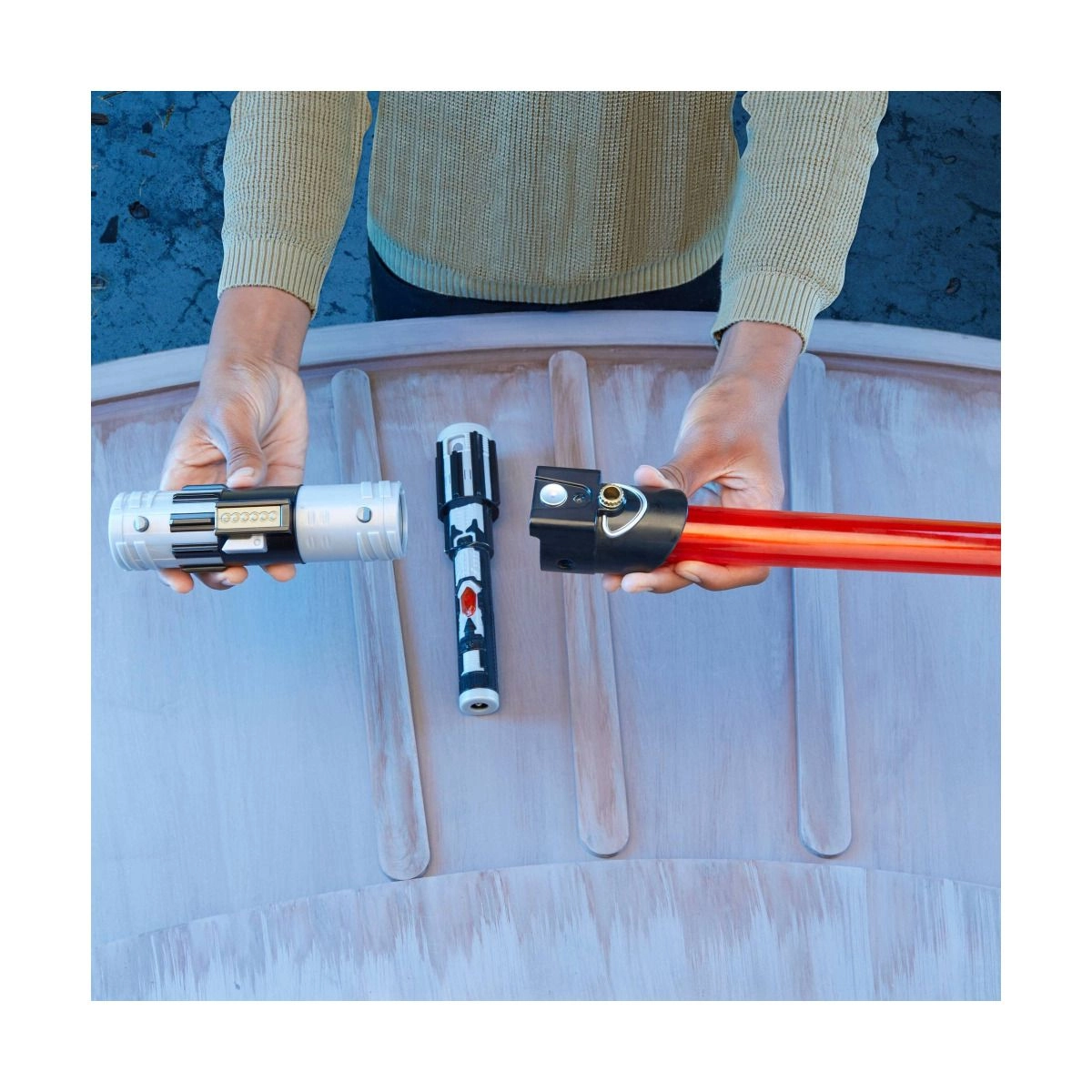 Darth Vader - Star Wars - Electronic Lightsaber